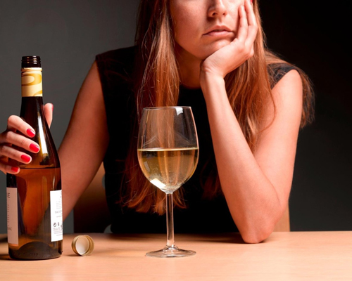 Анонимное лечение женского алкоголизма в Мезени